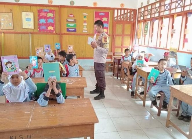 					Bripka Ahmad Syarifuddin Bhabinkamtibmas Polres Bulukumba. (Dok. Ist)