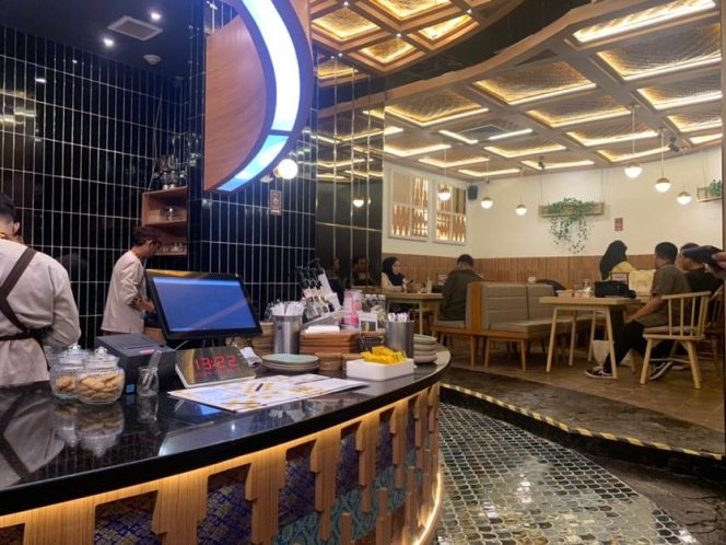 					Soft Opening Timur Resto di Nipah Mall Makassar, Sajikan Kuliner Khas