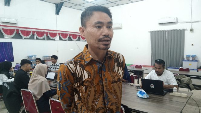 					Divisi Perencanaan Data dan Informasi KPU Bulukumba Rakhmat Fajar. (Dok. Berita.News/ Syarif)