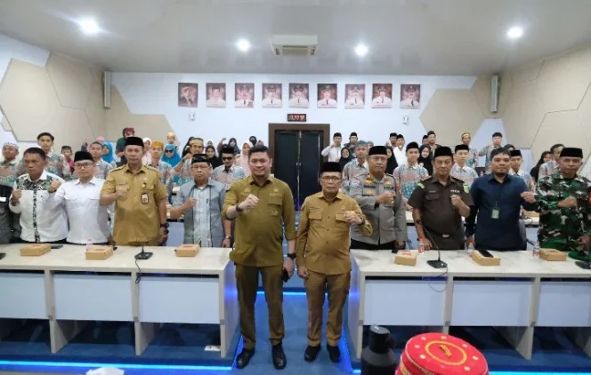 					Lepas Kafilah MTQ, Adnan Harap Gowa Tunjukkan Kemampuan Terbaiknya