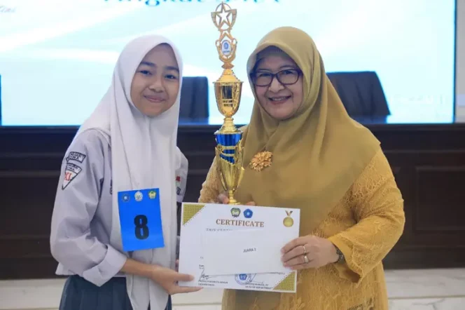 					Juara Lomba Baca Surat Kartini Berbahasa Inggris, Modal Aisyah Siswi Asal Gowa Jadi Diplomat