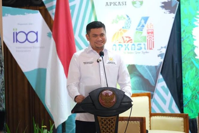 					Adnan Ajak Para Bupati Bahas Pembangunan Rendah Karbon