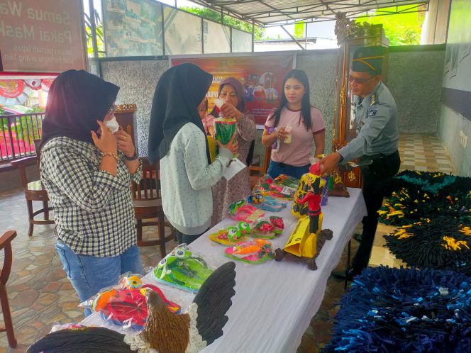 					Hasil Karya WBP Lapas Parepare yang Dipamerkan di HUT Pengayom ke- 79. (Dok. Ist)