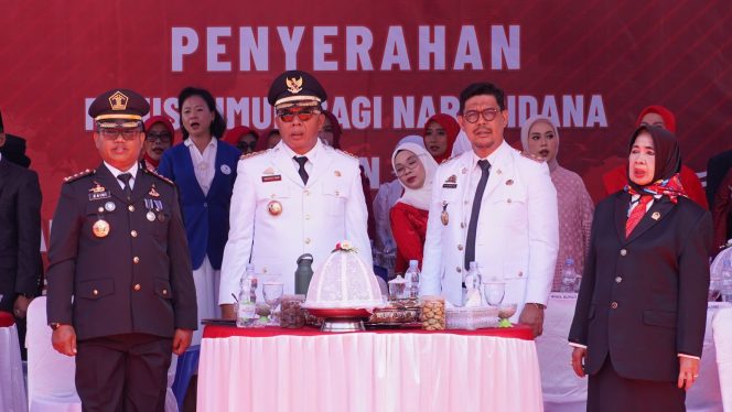 					Upacara Penyerahan Remisi HUT RI ke- 79 di Lapas Kelas IIA Bulukumba. (Dok. Ist)