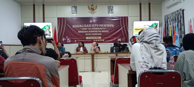 					Sosialisasi KPU Parepare bersama Insan Pers. (Dok. Berita.News/ Wahyu Ady Saputra)
