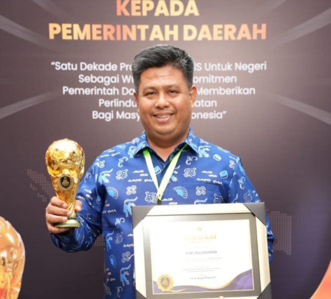 					Dukung Program JKN, Pemkab Bulukumba Diganjar Penghargaan UHC Awards 2024