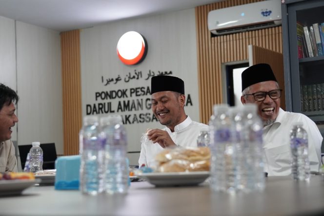 					Ustaz Ije Dukung Seto-Kiki di Pilkada Makassar