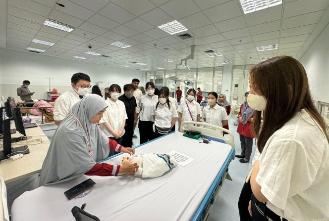 					Mahasiswa Student Exchange FKG Unhas dan Okayama University Berkunjung ke RS Unhas