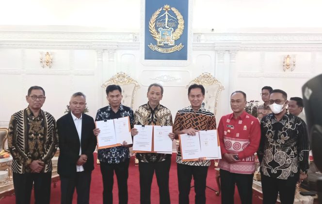 					PT ANTAM, PT SCI dan Luwu Timur MoU Kelola Tambang Nikel Pongkeru