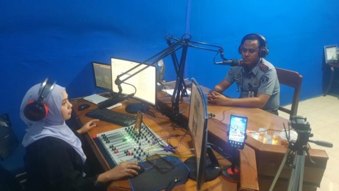 					Narsum di Talk Show Radio Suara Bersatu FM, Kepala Rutan Sinjai Paparkan Program Pembinaan WBP