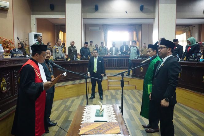 					Muh. Basir Resmi Dilantik Sebagai Wakil Ketua DPRD Jeneponto