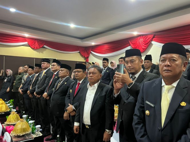 					Pj Bupati Luwu Muhammad Saleh saat hadiri Pelantikan 84 Anggota DPRD Provinsi periode 2024-2029 (dok.)