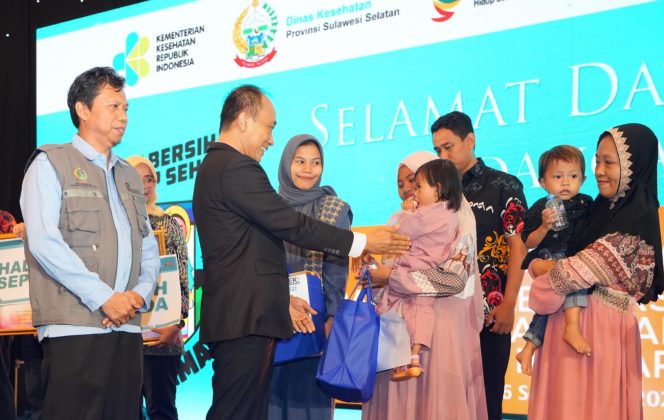 					Prof Zudan Apresiasi Dinkes Sulsel Hadirkan Gerakan Ayo ke Posyandu dan Toilet Bersih Hidup Sehat 