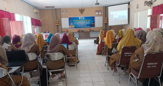 					Era Digital, Disdik Jeneponto Melalui Bidang Paud Gelar Bimtek Pemanfaatan Penggunaan Teknologi Informatika Komputer