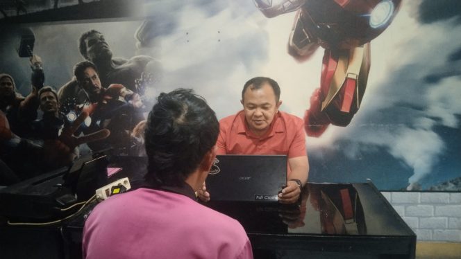 					FR Terduga Pelaku saat Menjalani Proses Pemeriksaan di Unit PPA Polres Bulukumba. (Dok. Berita.News/ Syarif)