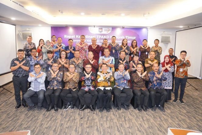 					Rapat Koordinasi Tim Percepatan Akses Keuangan Daerah (TPAKD) Wilayah Timur, yang digelar OJK di Hotel Grand Claro, Makassar (dok)(