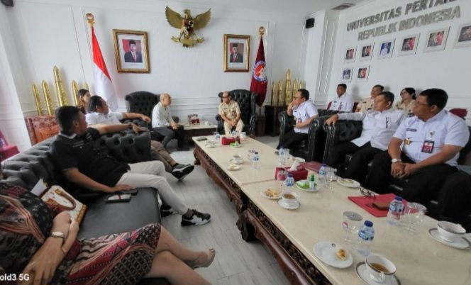 					Audensi Tim Golden Picture, Jaya Tamalaki Paparkan Film 8 Sahabat Dihadapan Rektor Unhan RI