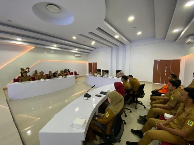 					Pj. Bupati Sinjai Buka Uji Konsekuensi Informasi Monev KIP