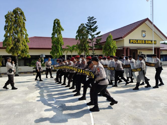 					Polres Sinjai Matangkan Kesiapan Pengamanan Pilkada dengan Latihan Dalmas