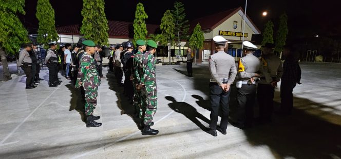 					Apel Gabungan TNI-Polri di Halaman Mapolres Sinjai. (dok. ist/ humas)