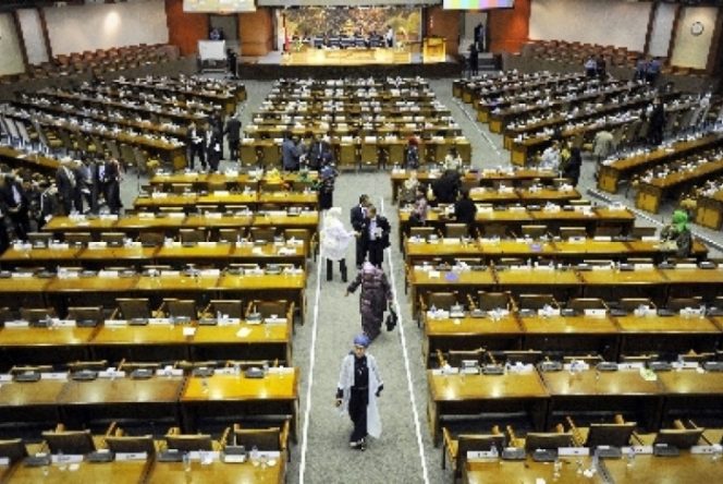 					Berikut Persebaran 24 Legislator Asal Sulsel di DPR RI