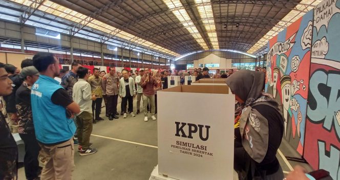 					KPU Sulsel Simulasi Format Baru Pemungutan dan Penghitungan Suara