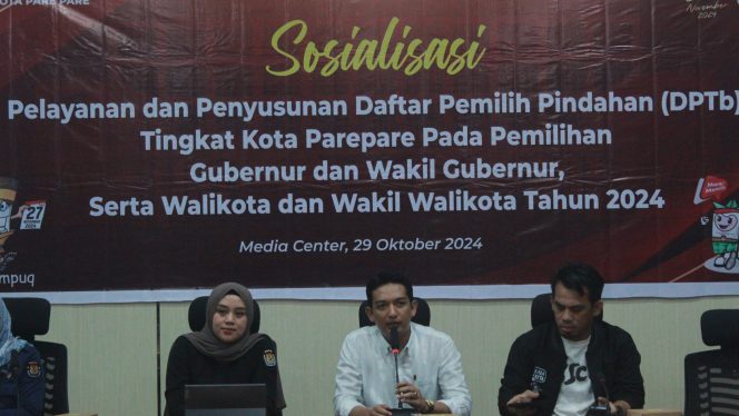 					Sosialisasi DPTb Pilkada tahun 2024 di Ruang Media Center KPU Parepare. (dok. ist)