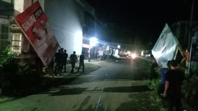 					Penertiban APS dan APK oleh Personel Satpol PP Sinjai. (Dok. Ist)