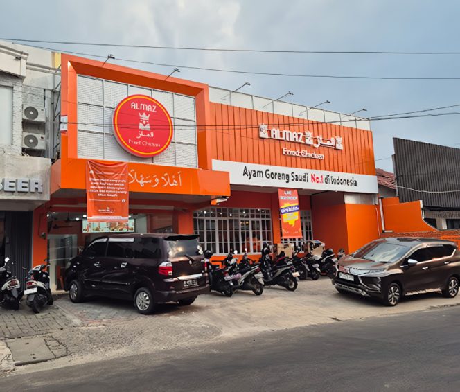 					Ekspansif Buka 11 Outlet Dalam Kurun Waktu Kurang Dari Tiga Bulan, Almaz Fried Chicken Siap Merambah Ke Luar Jabodetabek