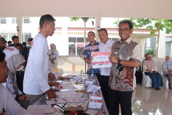 					Pj Bupati Takalar Simulasi Pemungutan dan Perhitungan Suara Pilkada Takalar