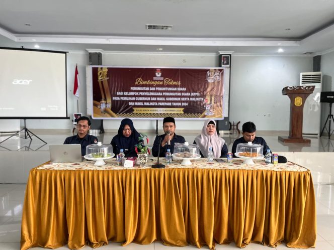 					Pelaksanaan Bimtek KPPS se- Kota Parepare. (dok: ist/ ist)