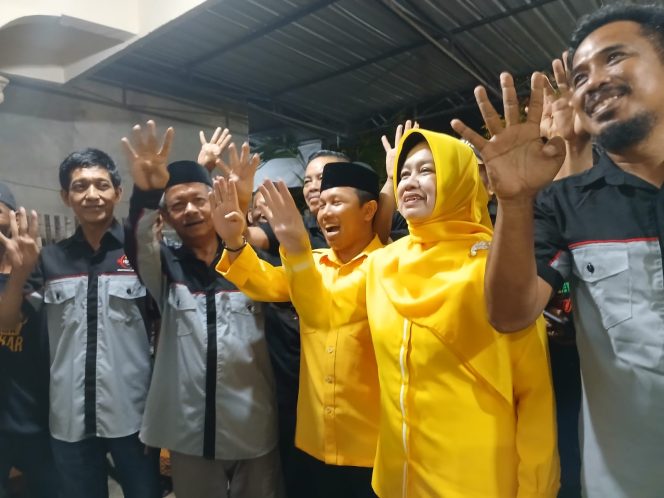 					Pengurus HIPPSI bersama Andi Kartini Ottong, Calon Bupati Sinjai. (dok: ist/ tim)