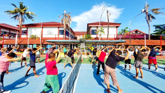 					Senam Bersama WBP Lapas Makassar. (dok: ist/ humas)