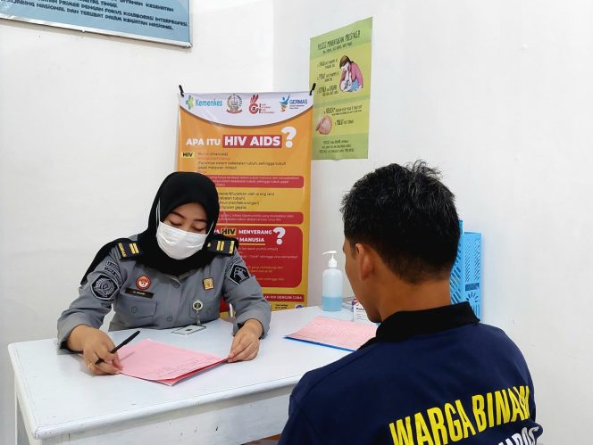 					Komitmen Layanan Kesehatan, Lapas Makassar Hadirkan Klinik Baharuddin Suryobroto