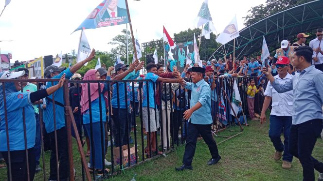 					Antusias Pendukung Paslon MZ Berbakti di Lapangan Makkasau Parepare. (Dok: Berita.News/ Wahyu)