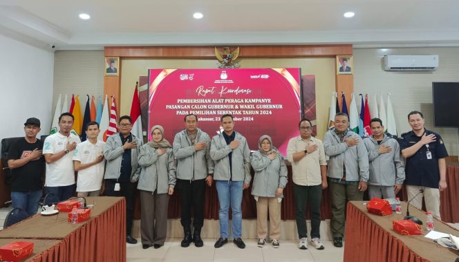 					Mulai Malam Ini, KPU Sulsel Bersih-bersih Alat Peraga Kampanye Pilgub