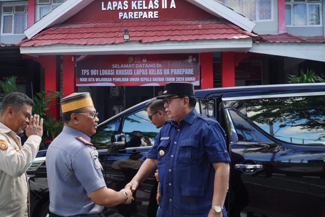 					Forkopimda Kunjungan ke TPS Loksus Lapas Parepare