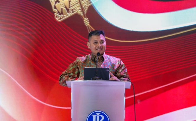 					Deputi Kepala Perwakilan BI Sulsel Wahyu Purnama saat paparkan evaluasi kinerja ekonomi Sulsel saat Pertemuan Tahunan Bank Indonesia (dok).