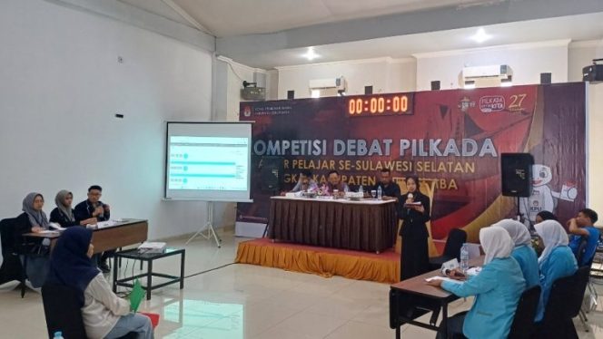 					KPU Bulukumba Gelar Debat Antar Pelajar SMA, Berikut Juaranya