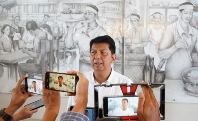 					Kepala OJK Sulselbar Darwisman (dok)