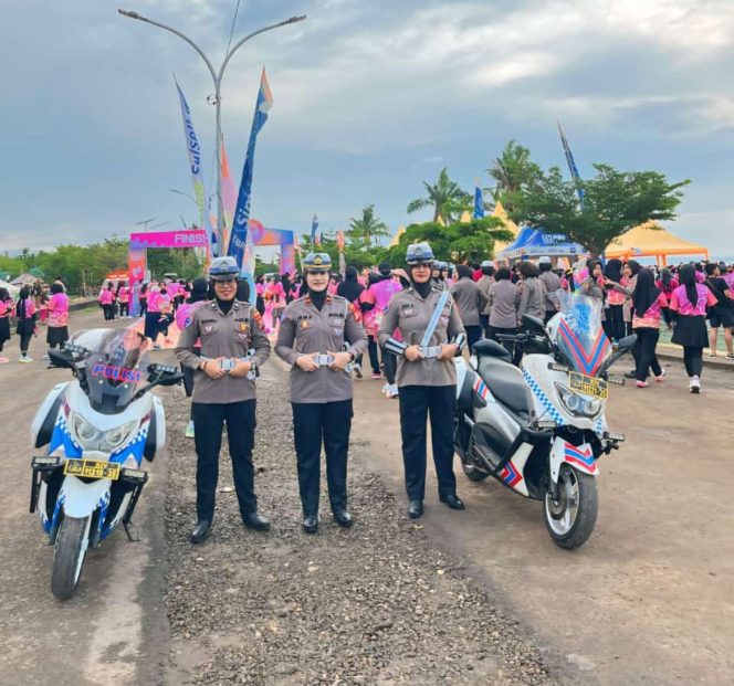 					Polwan Polres Bulukumba Amankan Baine Run. (Foto: Ist/ Humas)
