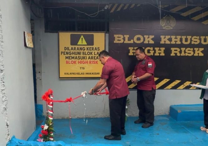					Kepala Kanwil Kemenkumham Sulsel saat Launching Blok Khusus Warga Binaan Pemasyarakatan (WBP) High Risk di Lapas Kelas I Makassar. (Dok: Ist/ Humas)