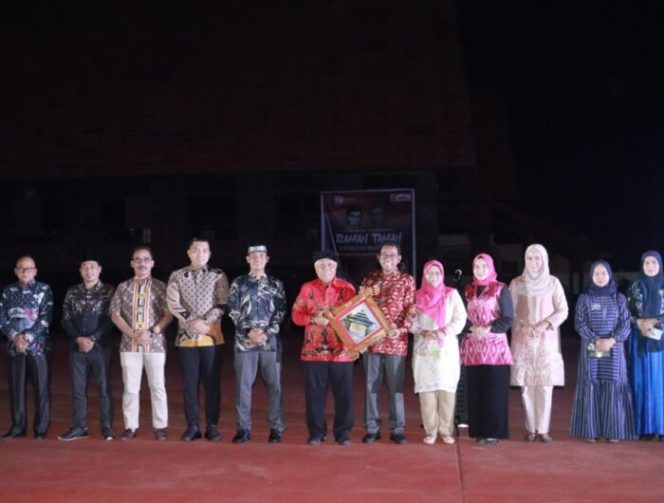 					Malam Ramah Tamah dan Drama Kolosal Peringatan Hari Pahlawan di Takalar