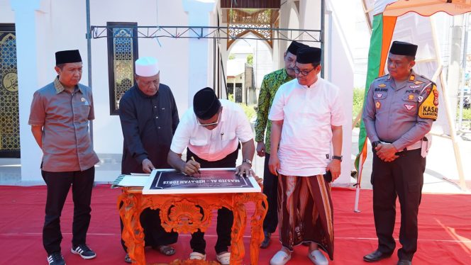 					Bupati Resmikan Masjid Al-Hidayah Idris Inisiatif Kasat Lantas Polres Bulukumba
