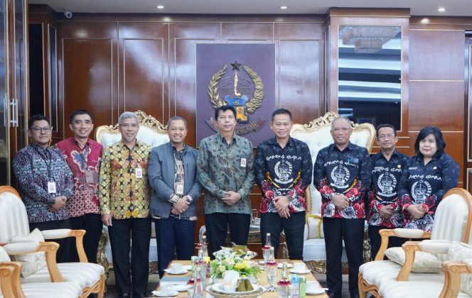 					Pj Gubernur Sulsel Minta OJK Ikut Dorong Swasembada Pangan