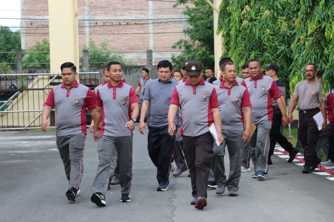 					Tingkatkan Kebugaran, Personel Polres Bulukumba Gelar Jalan Santai 3 Kilometer