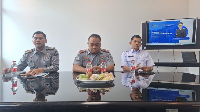 					Rapat Internal Kanwil Ditjen Pas Sulsel. (Foto: Ist/ Humas)