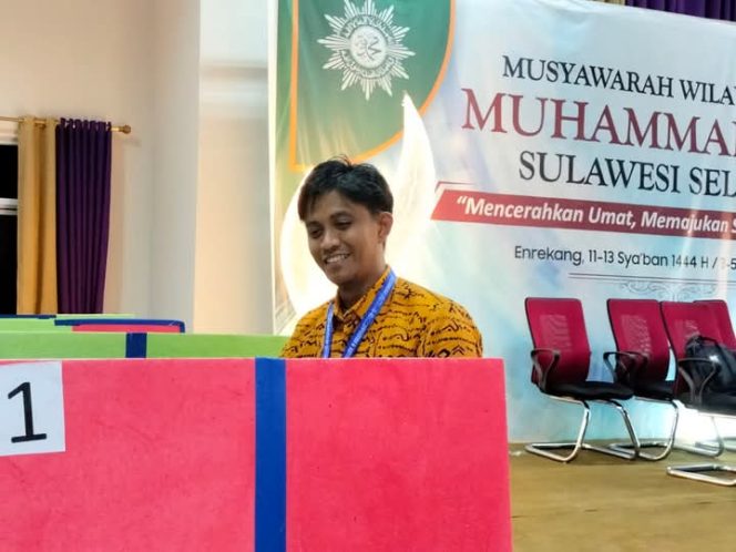 					Foto Wakil rektor III UMSi, Baharuddin, S. Sos, S.PD, M.Si Semasa Hidupnya. (Foto: Ist/ Pribadi)