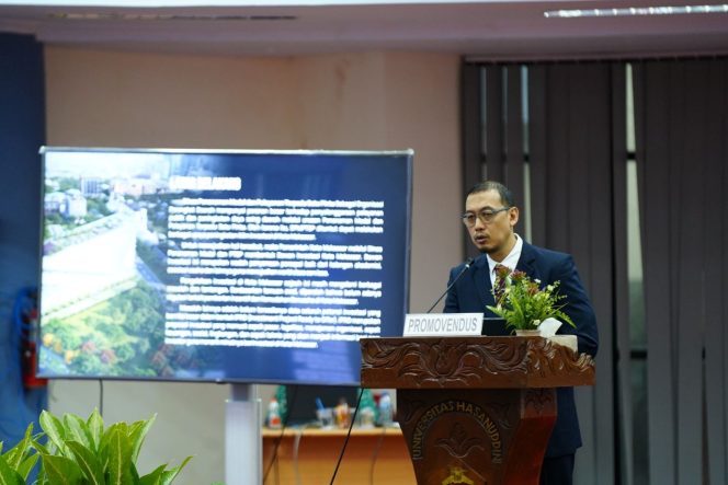 					Bahas Soal Pengelolaan Investasi di Makassar, Andi Zulkifly Raih Gelar Doktor Administrasi Publik Unhas Predikat Cumlaude