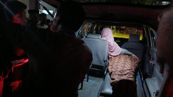 					Jenazah Bripka Arham saat Dalam Perjalanan Menuju RS Bhayangkara Makassar. (Foto: Istimewa)